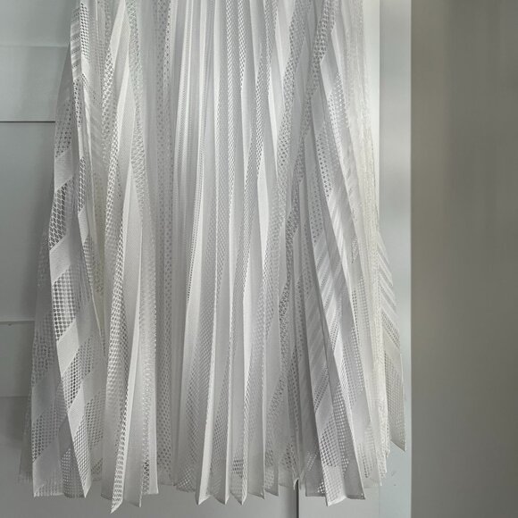 White, pleated, lace midi skirt from Theory (never worn) - Picture 3 of 4